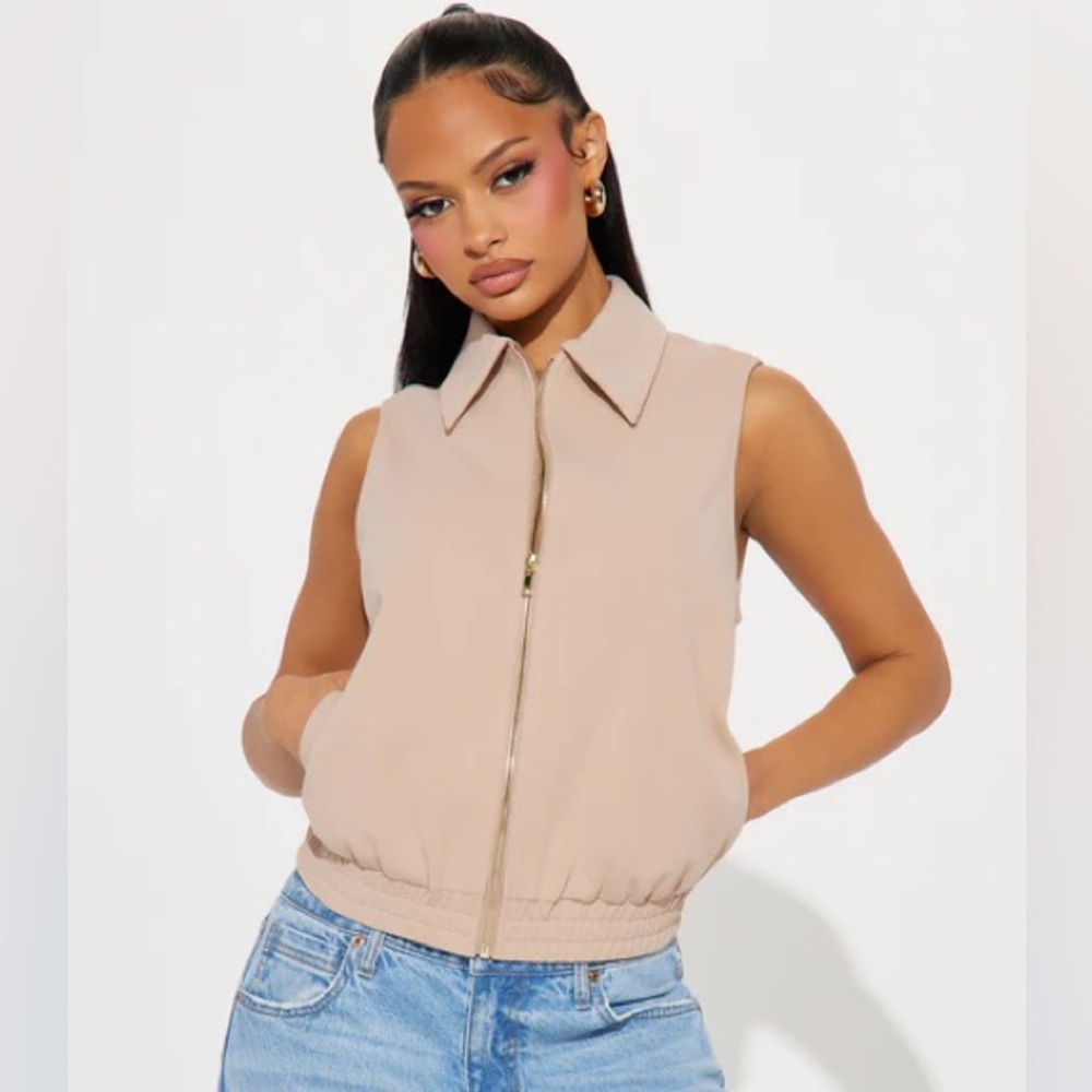 Always On The Go Taupe Zip-Up Vest NEW 🏷️
